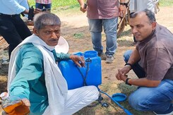 In Madhya Pradesh, Farmers Dose Crops With Country Liquor In Madhya Pradesh, Farmers Dose Crops With Country Liquor