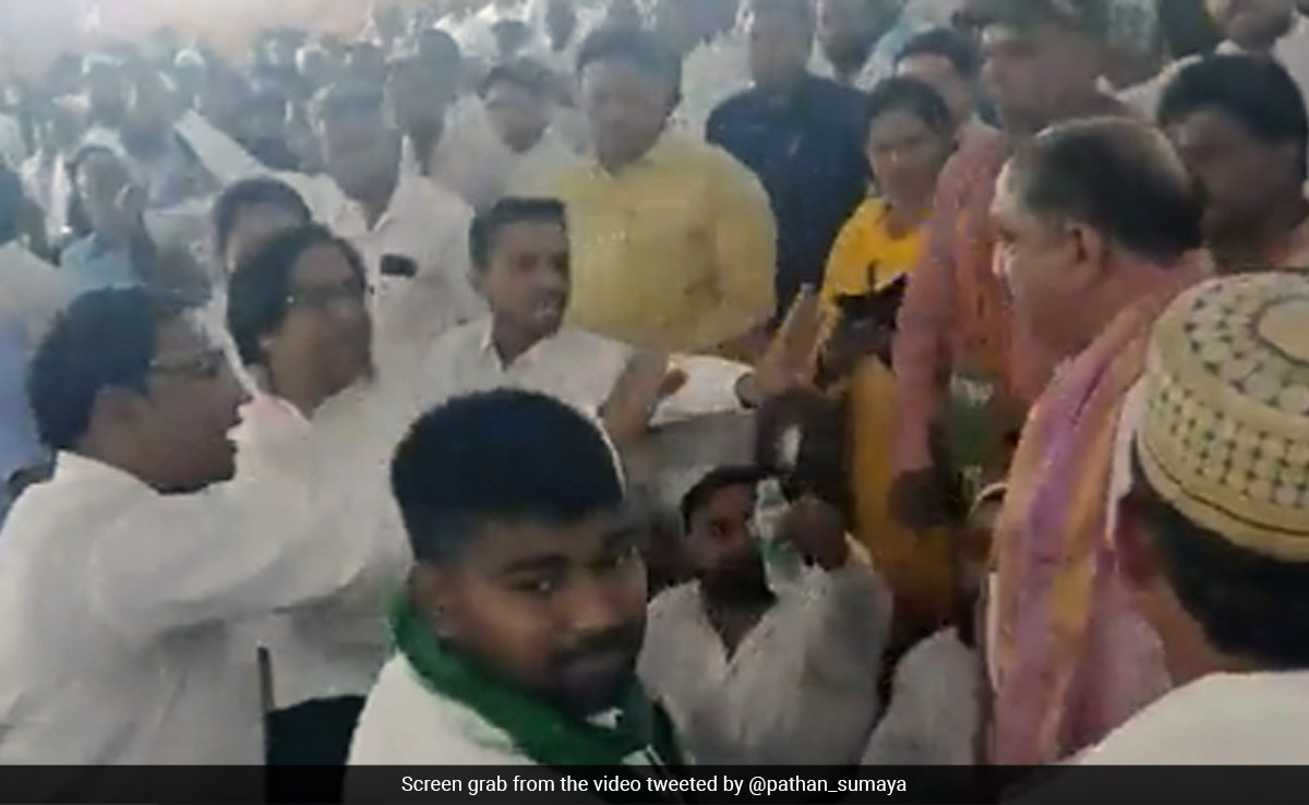 Leaders Of BJP, Asaduddin Owaisi's Party Clash Over '<i>Vande Mataram</i>' In UP