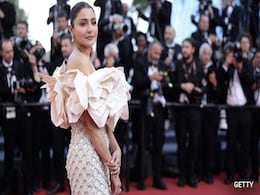 Cannes 2023: Anushka Sharma Smashes Her Red Carpet Debut In White Cannes 2023: Anushka Sharma Smashes Her Red Carpet Debut In White