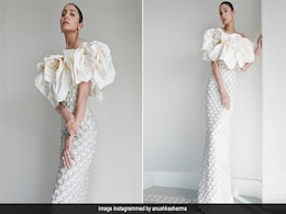 Cannes 2023: रफल्स और सेक्विन गाउन में अनुष्का शर्मा ने रेड कार्पेट पर किया शानदार डेब्यू Cannes 2023: रफल्स और सेक्विन गाउन में अनुष्का शर्मा ने रेड कार्पेट पर किया शानदार डेब्यू