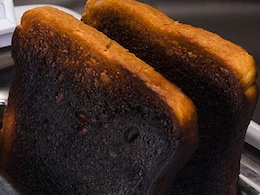 Charred Toast Is Bad For You! 5 Side-Effects Of Burnt Food You Should Know Charred Toast Is Bad For You! 5 Side-Effects Of Burnt Food You Should Know