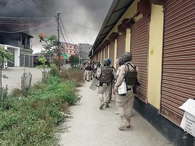 मणिपुर : ड्रोन और हेलीकॉप्टर से रखी जा रही नजर, 23 हजार लोगों ने सैन्य छावनियों में ली शरण