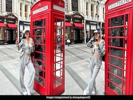 Shanaya Kapoor Is Taking On London At A Stylishly Relaxed (And Comfy) Pace Shanaya Kapoor Is Taking On London At A Stylishly Relaxed (And Comfy) Pace