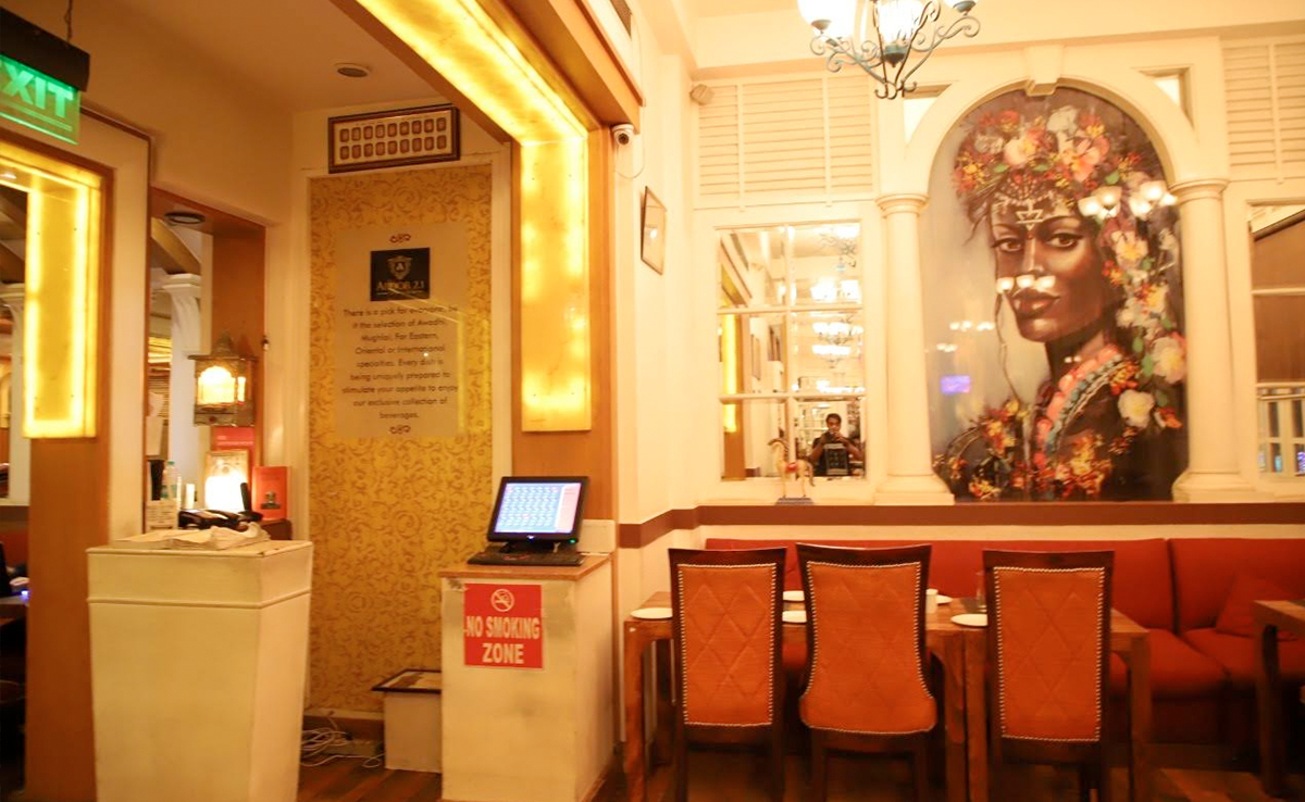 ‘2000 का नोट लाओ और 3 हजार का खाना खाओ’, दिल्ली के रेस्टोरेंट की खास स्कीम