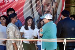 PT Usha Meets Protesting Wrestlers At Delhi's Jantar Mantar PT Usha Meets Protesting Wrestlers At Delhi's Jantar Mantar