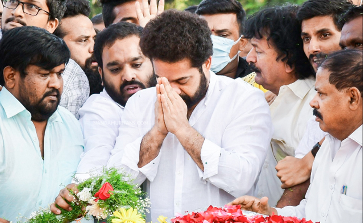NTR Centenary: Jr NTR Mobbed By Fans As He Visits Ghat To Pay Respect To His Grandfather
