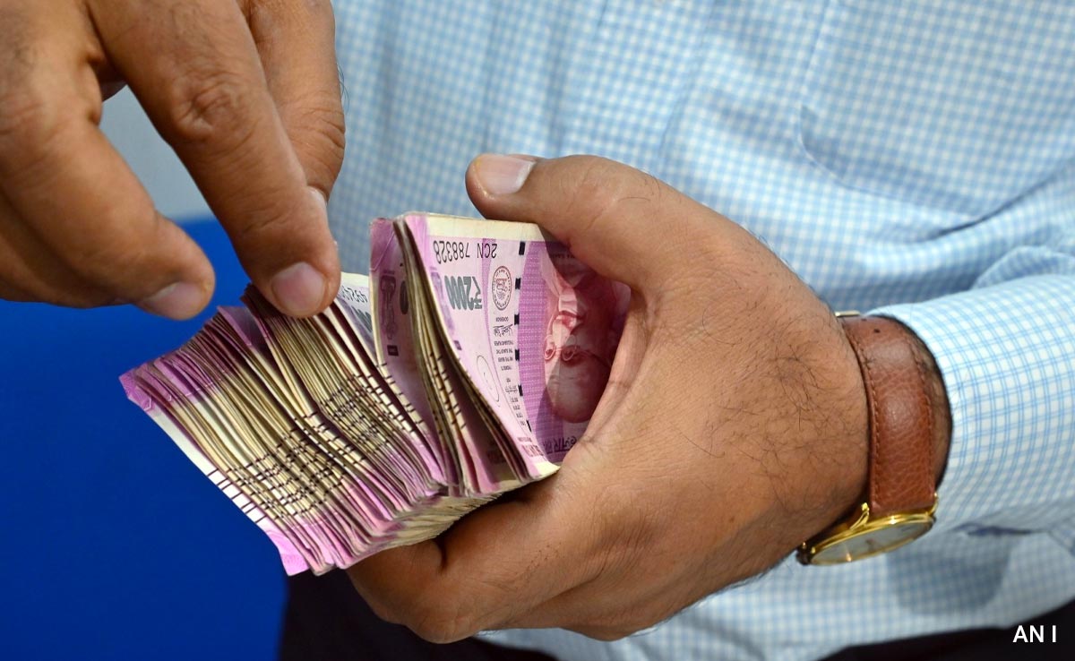 Rs 2,000 Note Withdrawal "Royal Welcome" For Black Money Hoarders: Congress