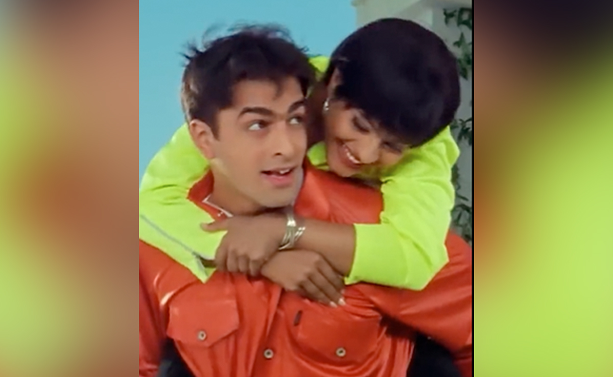 "One Of The Scariest Films" Kajol Has Been In Just Turned 25. Guess Which One