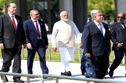 जी7 समिट में पीएम मोदी ने पहनी रिसाइकल प्लास्टिक की बोतलों से बनी जैकेट जी7 समिट में पीएम मोदी ने पहनी रिसाइकल प्लास्टिक की बोतलों से बनी जैकेट