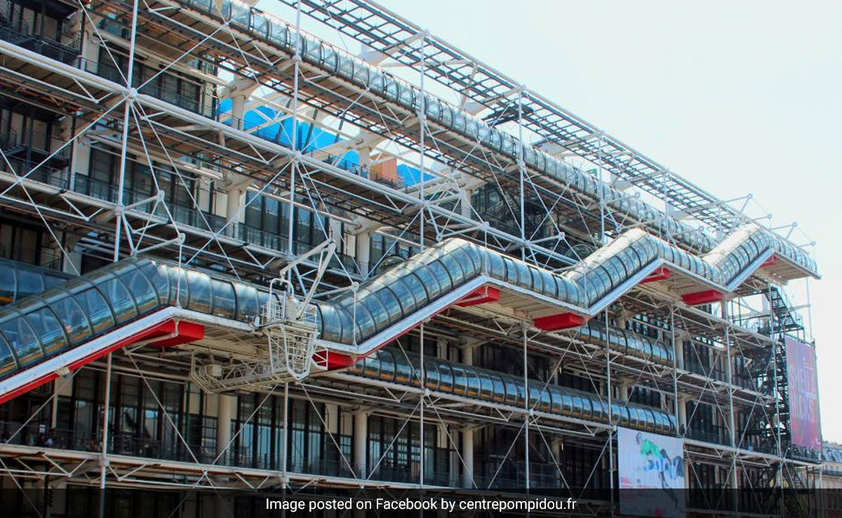 This Major Tourist Spot In Paris Is Shutting Down For 5 Years. Here's Why