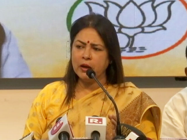 अरविंद केजरीवाल दिल्ली के भ्रष्टाचार का नियंत्रण अपने हाथ में रखना चाहते हैं : मीनाक्षी लेखी