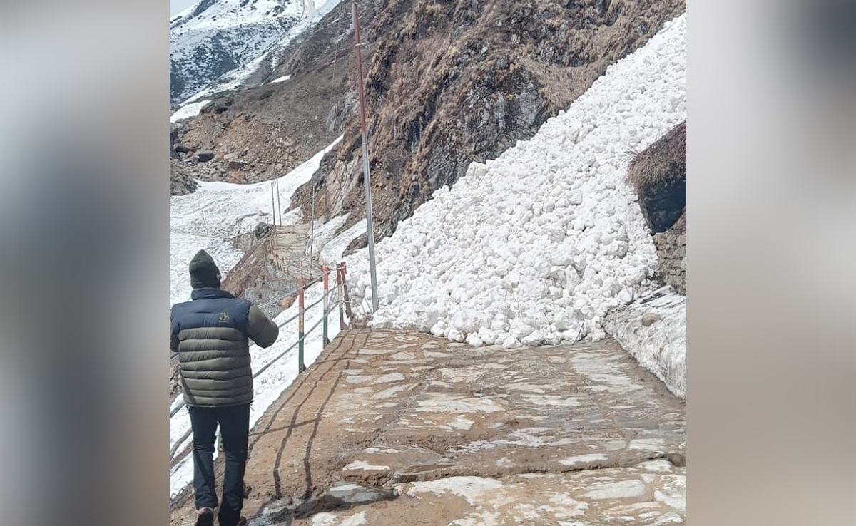 Watch: Part Of 2 Glaciers Break Away Again, Fall On Kedarnath Trek Route