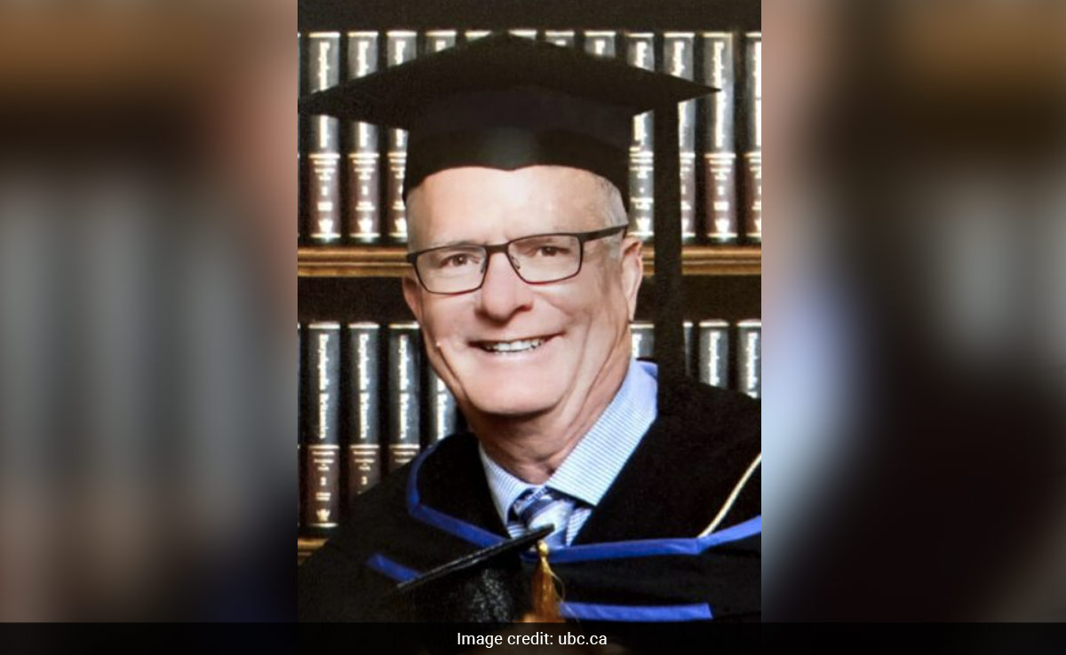 ''World's Slowest Student'' Finally Graduates After 54 Years