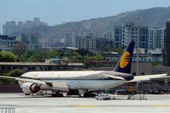 CBI Searches Jet Airways Office, Founder's Home In Alleged Bank Fraud Case CBI Searches Jet Airways Office, Founder's Home In Alleged Bank Fraud Case