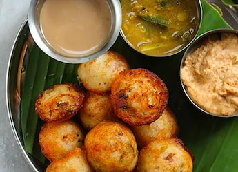 Black Chickpeas Paniyaram: A Healthy South Indian Snack You Can Also Eat For Breakfast Black Chickpeas Paniyaram: A Healthy South Indian Snack You Can Also Eat For Breakfast