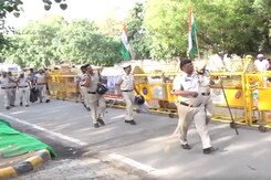 Security Stepped Up As Farmers Attend Wrestlers' Protest Security Stepped Up As Farmers Attend Wrestlers' Protest