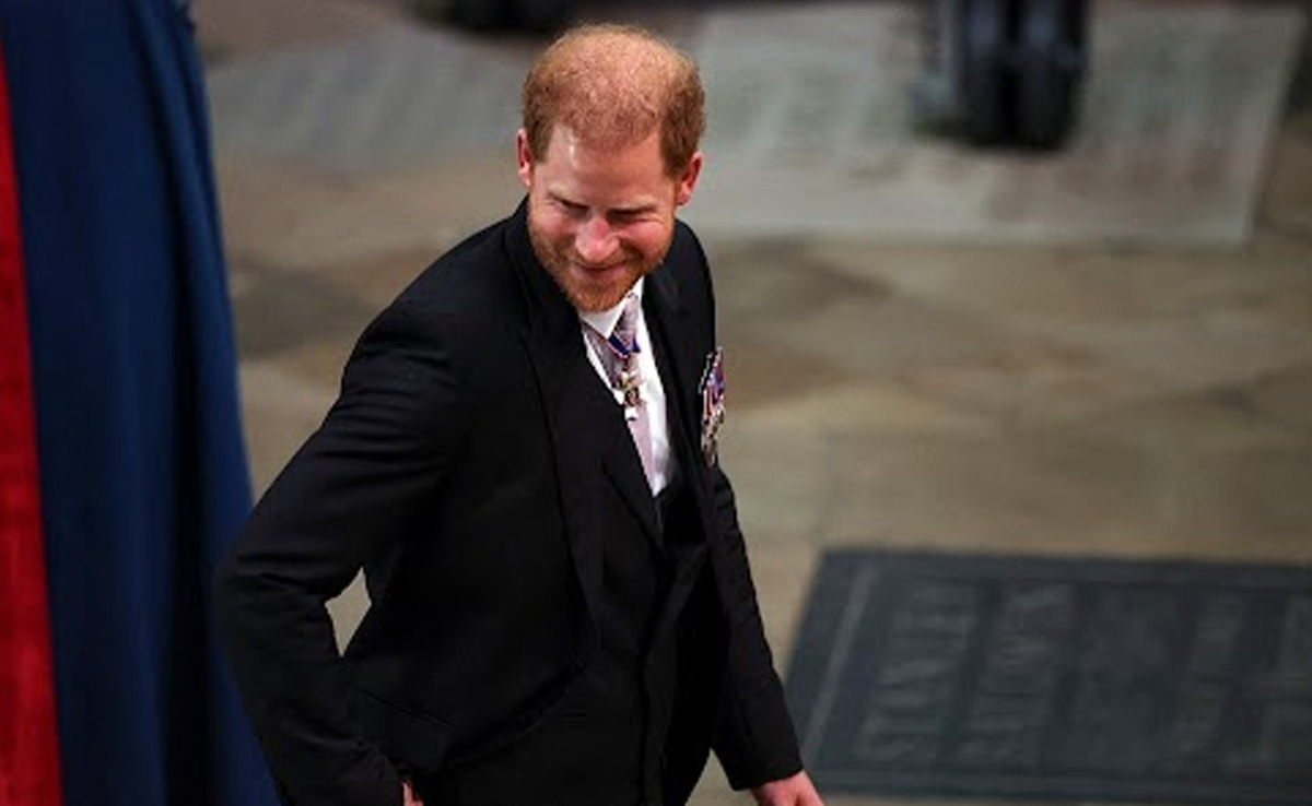 Smiling Prince Harry Joins Family To Attend King Charles' Coronation