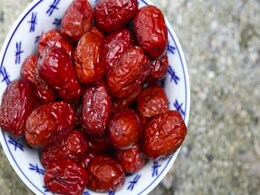 Dates Benefits: खाली पेट खा लें खजूर, कब्ज में राहत के साथ-साथ शरीर को मिलेगें बेजोड़ फायदे Dates Benefits: खाली पेट खा लें खजूर, कब्ज में राहत के साथ-साथ शरीर को मिलेगें बेजोड़ फायदे
