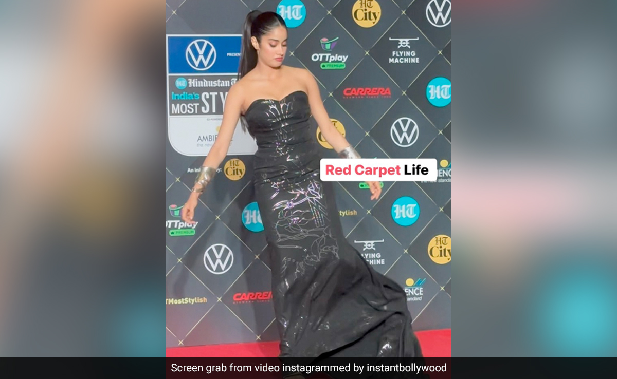 VIDEO: जान्हवी कपूर को फैशन करना पड़ गया महंगा, बार-बार अपनी ही ड्रेस से करती दिखीं मशक्कत, लोगों ने कर दिया ट्रोल