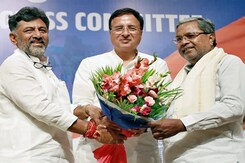Congress Ends Karnataka Deadlock, Celebrations In Bengaluru Congress Ends Karnataka Deadlock, Celebrations In Bengaluru