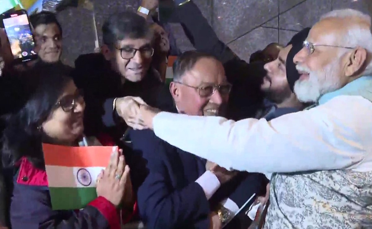 PM मोदी पहुंचे ऑस्ट्रेलिया, भारतीय समुदाय को करेंगे संबोधित, बिजनेस लीडर्स से भी मिलेंगे