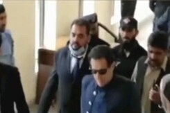 Pakistan Supreme Court Calls Former PM Imran Khan's Arrest "Illegal" Pakistan Supreme Court Calls Former PM Imran Khan's Arrest "Illegal"