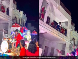 बारात के बीच बिल्डिंग पर चढ़कर बैंड वालों ने किया ऐसा कारनामा, लोग बोले- गैंग्स ऑफ वासेपुर का सीन लगता है बारात के बीच बिल्डिंग पर चढ़कर बैंड वालों ने किया ऐसा कारनामा, लोग बोले- गैंग्स ऑफ वासेपुर का सीन लगता है