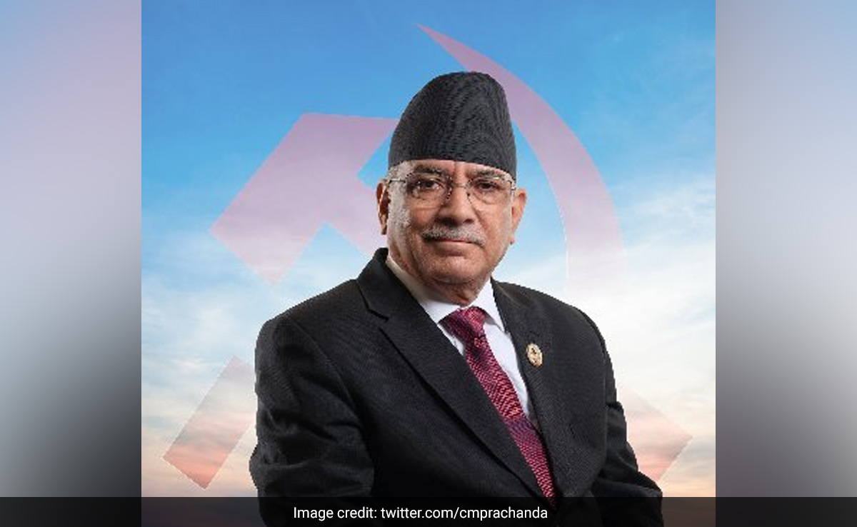 नेपाल के पीएम पुष्पकमल दहल पहुंचे मध्य प्रदेश, इंदौर में पारंपरिक अंदाज में हुआ स्वागत नेपाल के पीएम पुष्पकमल दहल पहुंचे मध्य प्रदेश, इंदौर में पारंपरिक अंदाज में हुआ स्वागत