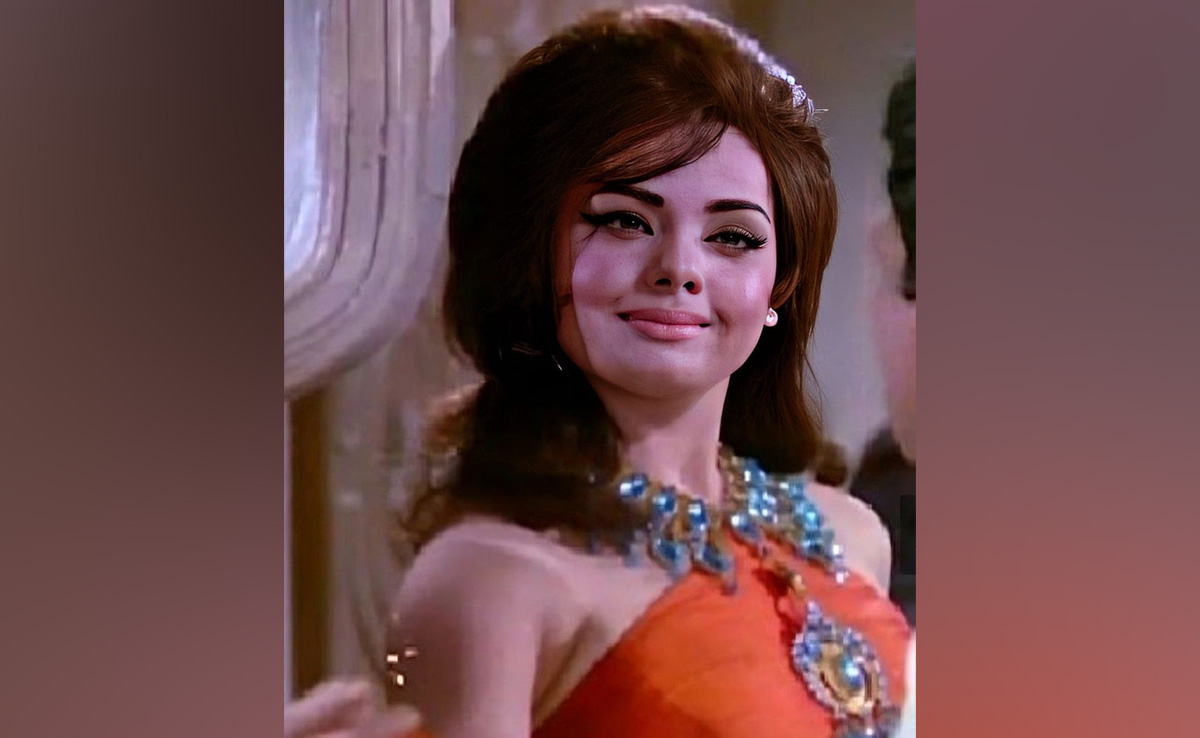 अपने जमाने की सबसे ग्लैमरस एक्ट्रेस मुमताज की बेटी खूबसूरती में हैं उनसे भी दस कदम आगे, PHOTO देख लोग बोले- मां की हमशक्ल अपने जमाने की सबसे ग्लैमरस एक्ट्रेस मुमताज की बेटी खूबसूरती में हैं उनसे भी दस कदम आगे, PHOTO देख लोग बोले- मां की हमशक्ल