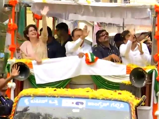 Karnataka Assembly Polls: Priyanka Gandhi Holds Roadshow In Bengaluru