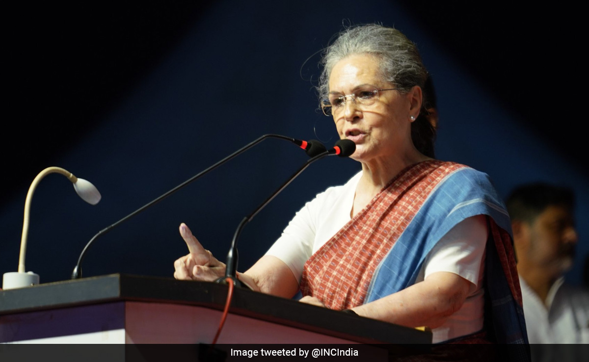 2024 के लिए 2004 की तरह सोनिया गांधी ने संभाला विपक्ष का मोर्चा