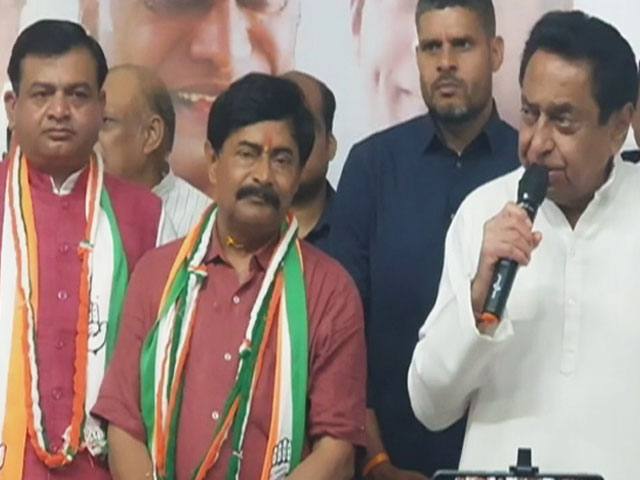 दीपक जोशी कांग्रेस में शामिल, कमलनाथ की मौजूदगी में ली पार्टी की सदस्यता