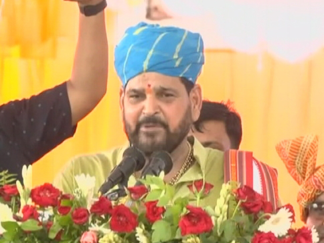 बृजभूषण शरण सिंह के खिलाफ अब तक ऐसा कोई सबूत नहीं मिला: दिल्ली पुलिस के सूत्र