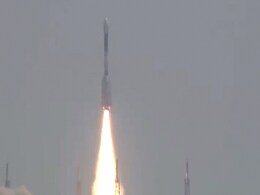 चांद के बाद सूरज की बारी, ISRO ने लॉन्च किया देश का पहला सोलर मिशन आदित्य-एल1 चांद के बाद सूरज की बारी, ISRO ने लॉन्च किया देश का पहला सोलर मिशन आदित्य-एल1
