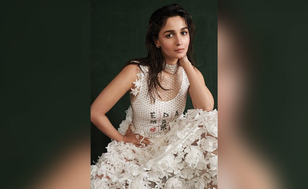 Viral: What Alia Bhatt Said About Husband Ranbir Kapoor's "Saint-Like Mind"