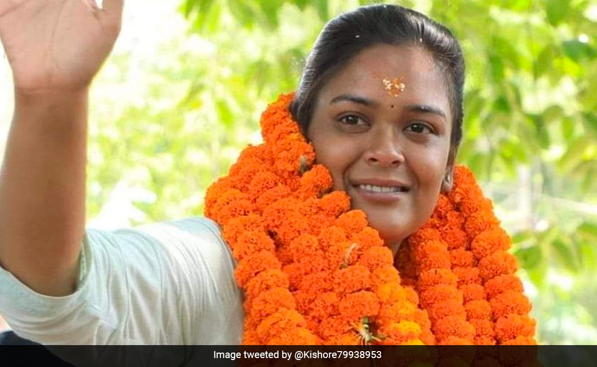 BJD's Deepali Das, Daughter Of Murdered Odisha Minister, Takes Oath As MLA