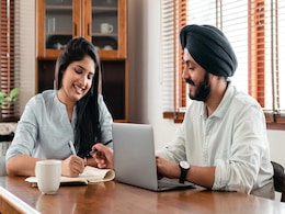 यहां जानिए कब ऑफिस में रोमांस करना माना जाता है गलत, आपकी इमेज हो सकती है खराब यहां जानिए कब ऑफिस में रोमांस करना माना जाता है गलत, आपकी इमेज हो सकती है खराब