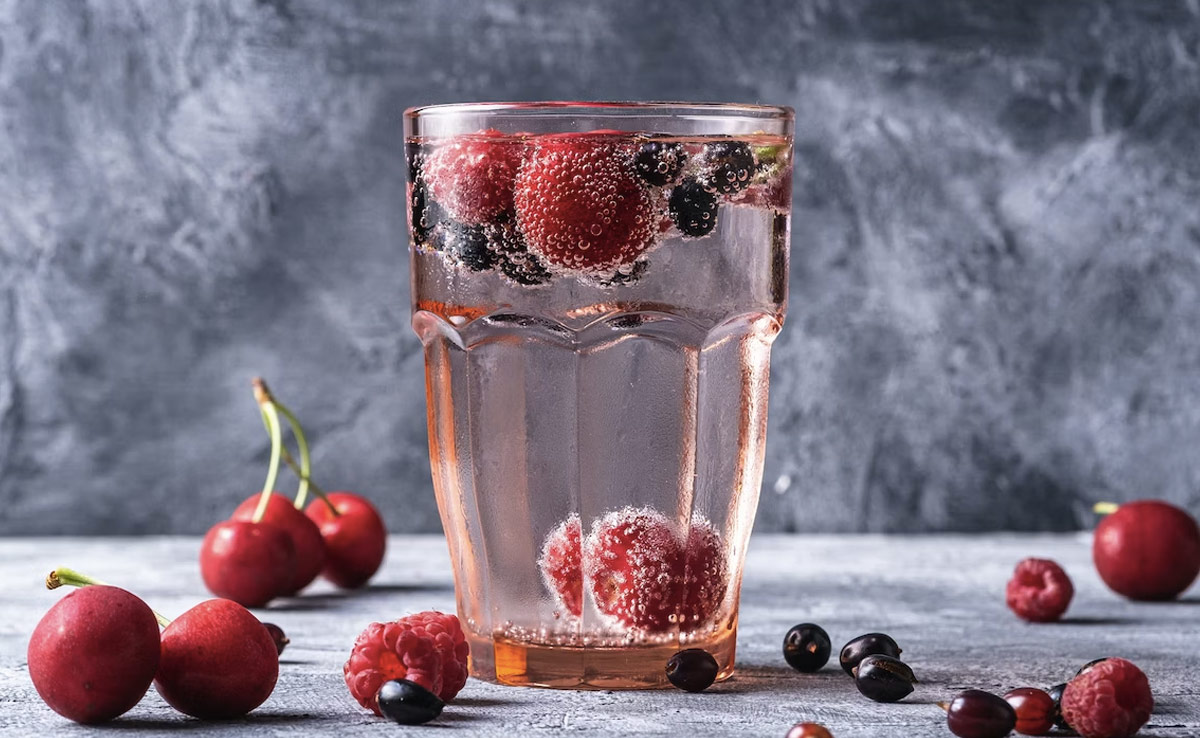 Want To Make Drinking Water Taste Better? Here Are 5 Healthy Ways To Do Just That