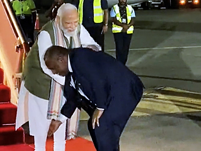 Papua New Guinea PM Touches PM Modi's Feet. Top Official Explains Why
