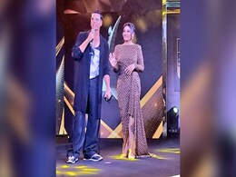 Old Flames Akshay Kumar And Raveena Tandon Greet, Share A Hug On Stage. The Internet Is Thrilled Old Flames Akshay Kumar And Raveena Tandon Greet, Share A Hug On Stage. The Internet Is Thrilled