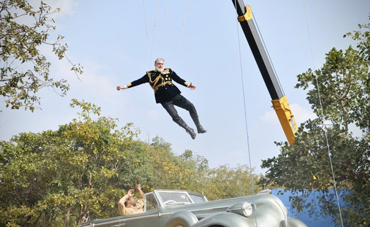 Ray Stevenson Was 56 When He Filmed This "Difficult" <i>RRR</i> Scene. See Tribute From Team