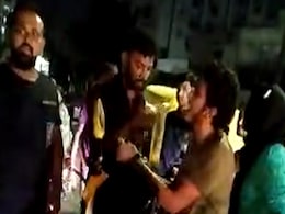 "Don't Down Islam": Viral Video Of Mob Attacking Indore Woman, Friend "Don't Down Islam": Viral Video Of Mob Attacking Indore Woman, Friend