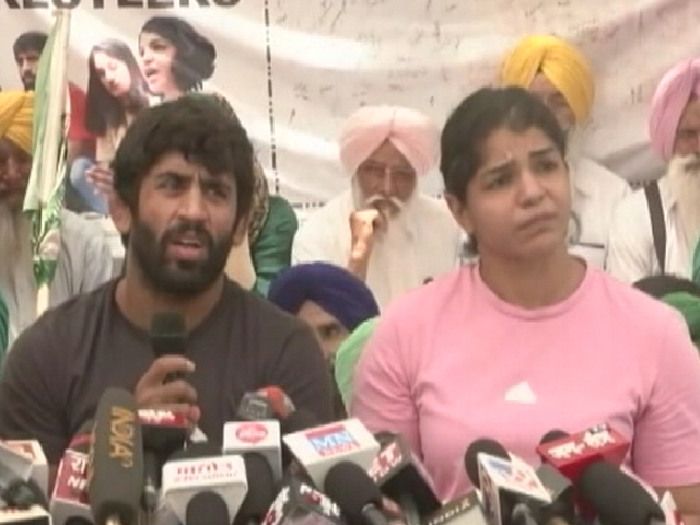 नार्को टेस्ट कराने के लिए तैयार हैं बृजभूषण शरण सिंह और धरने पर बैठे पहलवान लेकिन रखी शर्त