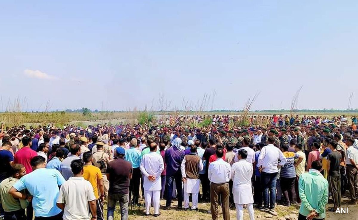 "Papa, Please Come Back," Says Daughter Of Soldier Killed In J&K Attack