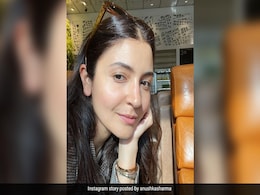 Anushka Sharma Does Not Need A Stitch Of Makeup To Jet Set To Cannes 2023 Anushka Sharma Does Not Need A Stitch Of Makeup To Jet Set To Cannes 2023