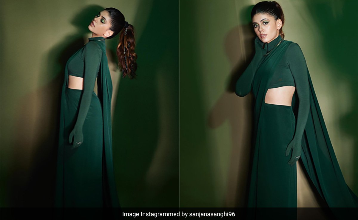 The Time Sanjana Sanghi Wore The "World's First Double <i>Pallu" Saree</i> By HUEMN With A Gloved Blouse