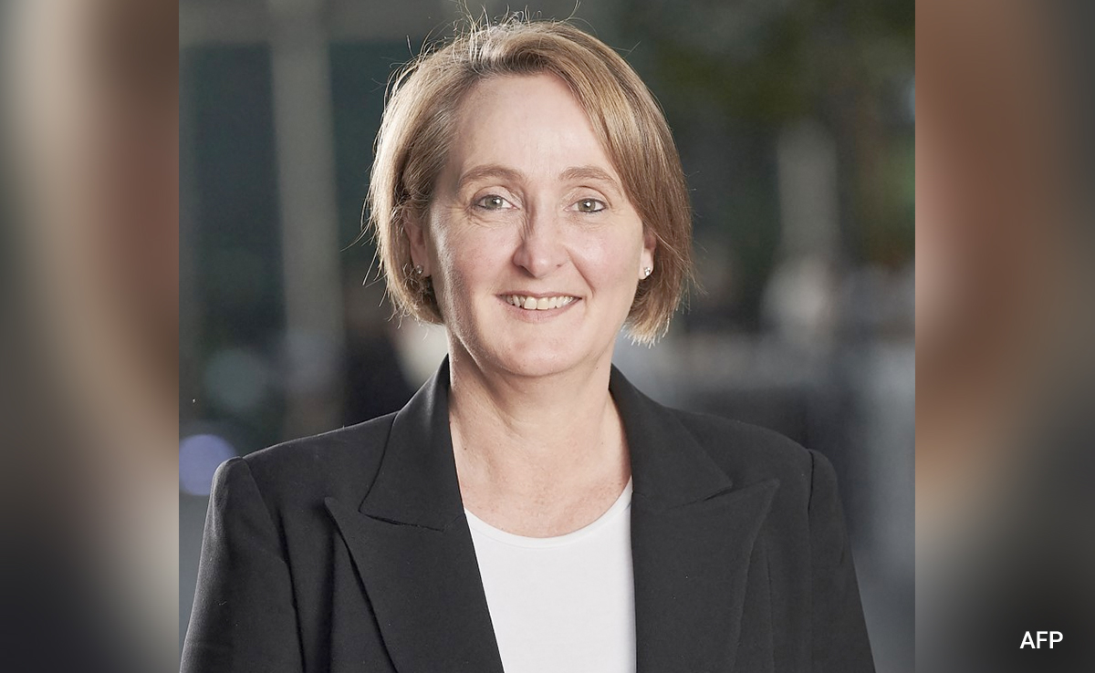 Qantas Names Vanessa Hudson As First Woman CEO