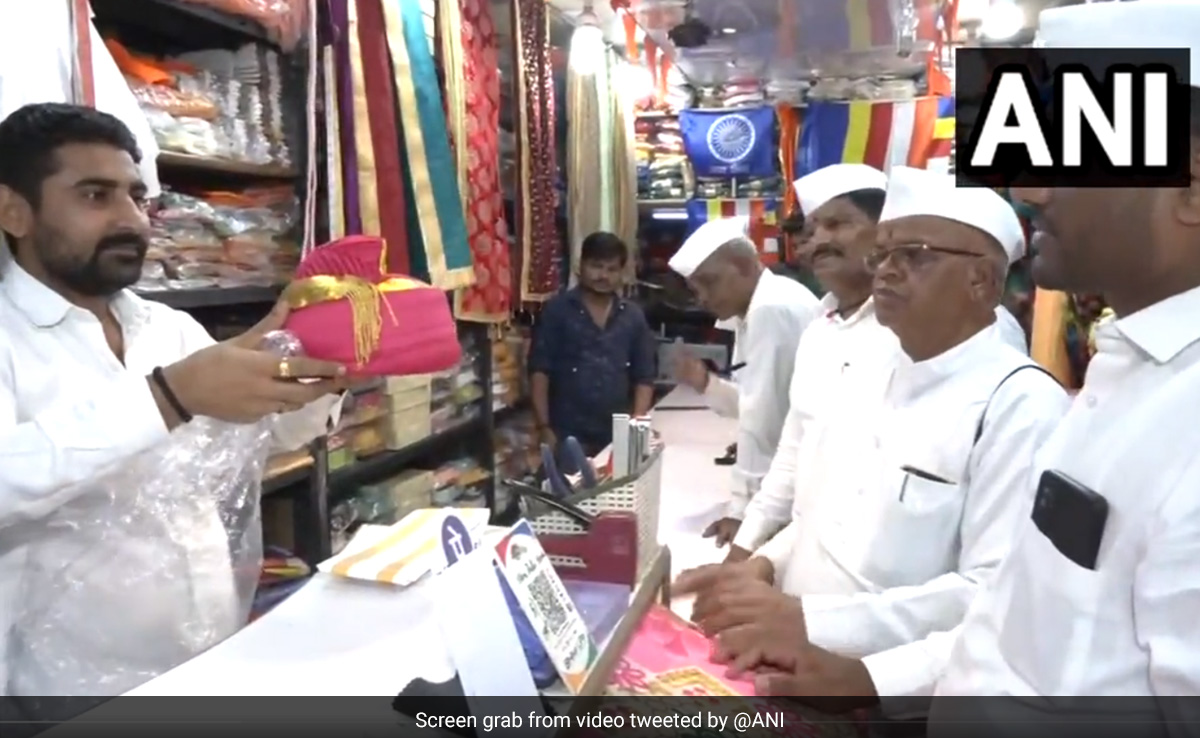 Video: Mumbai Dabbawalas Buy Gifts For King Charles' Coronation