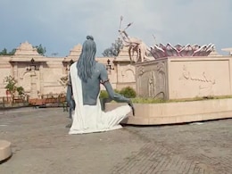 उज्जैन: महाकाल लोक में आंधी-तूफान से गिरकर टूटी सप्तऋषि की मूर्तियां, DM ने जल्द ठीक करने का किया दावा उज्जैन: महाकाल लोक में आंधी-तूफान से गिरकर टूटी सप्तऋषि की मूर्तियां, DM ने जल्द ठीक करने का किया दावा