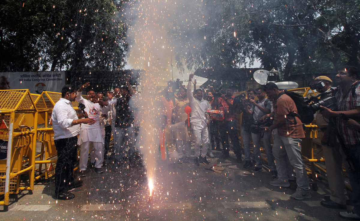 Congress Wins Karnataka, Faces Tough Decision On Chief Minister: 10 Points